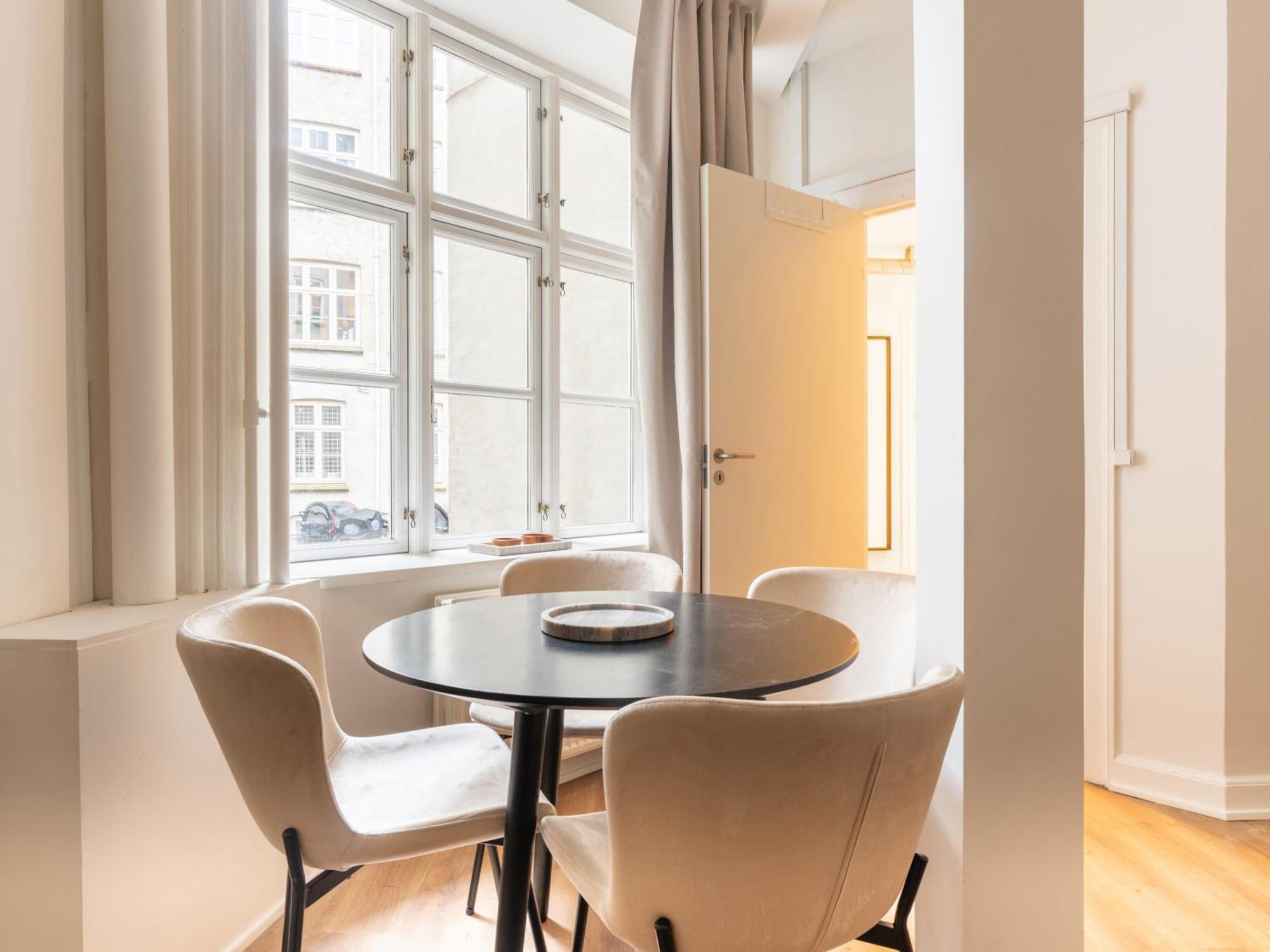 Sanders Noble - Fantastic 4-Bdr Apt In The Capital Copenhagen Exterior photo